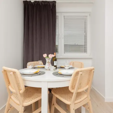 Two-Bedroom Apartament Gdansk 650 M Brzezno Beach By Noclegi Renters Exterior photo